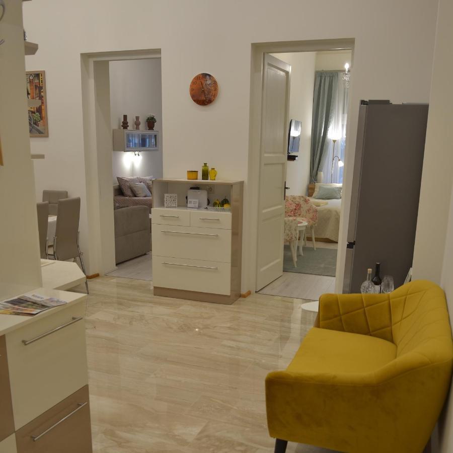 Elegant Apartman Эгер Экстерьер фото